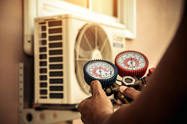 Professional Hvac technician working in Orient, NY